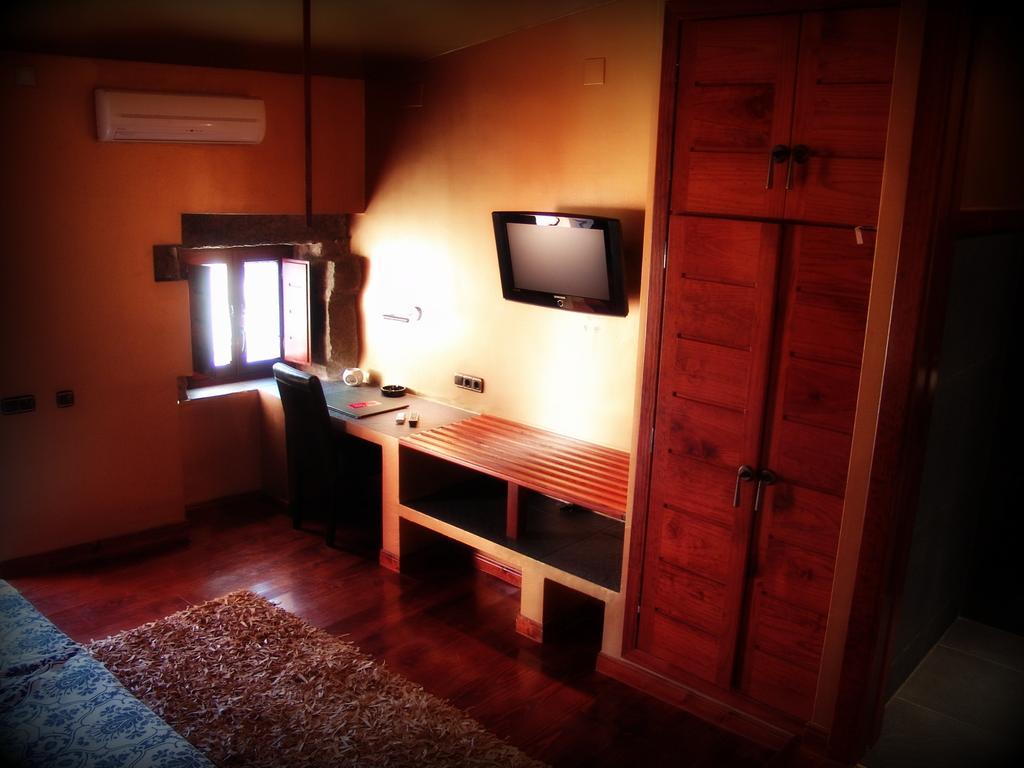 Almazara De San Pedro (Adults Only) ξενώνας Eljas Δωμάτιο φωτογραφία